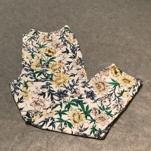 Liz Claiborne Tropical Leaf Print Pants. (C12)